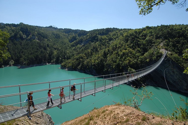 The tour of the Himalayan Bridges of Monteynard-Avignonet