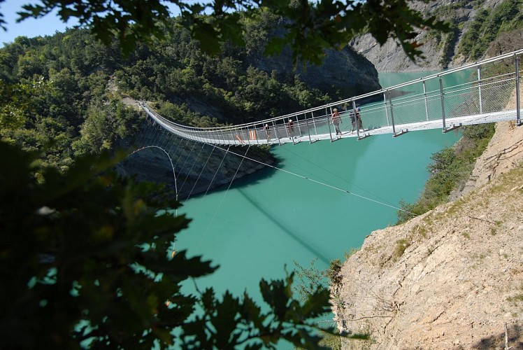 The tour of the Himalayan Bridges of Monteynard-Avignonet