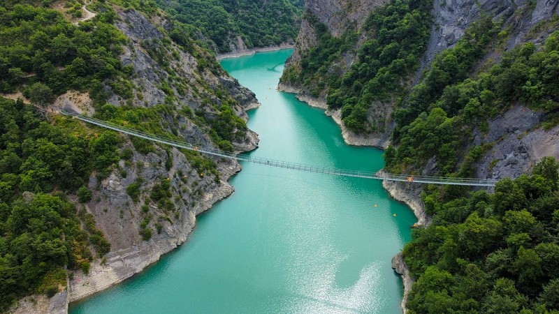 The tour of the Himalayan Bridges of Monteynard-Avignonet