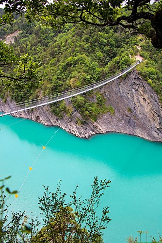 The tour of the Himalayan Bridges of Monteynard-Avignonet