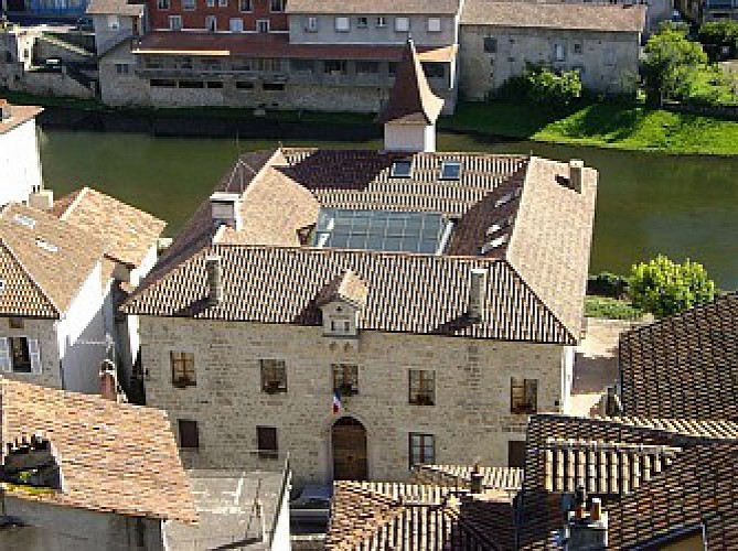 A la découverte des cités médiévales : Laroquebrou