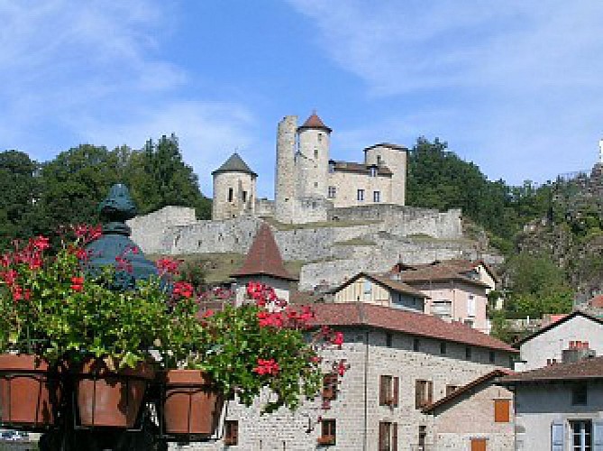 A la découverte des cités médiévales : Laroquebrou