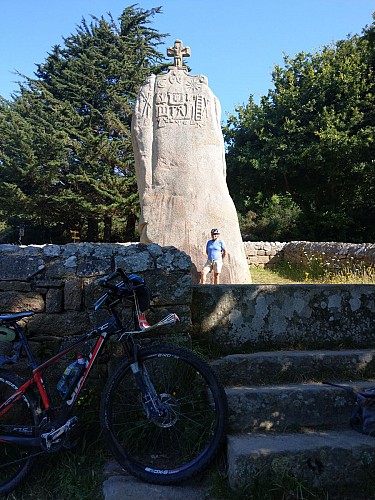 Decouverte de l arriere pays du camping gcu Landrellec