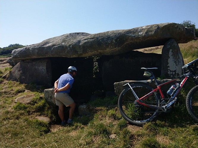 Decouverte de l arriere pays du camping gcu Landrellec