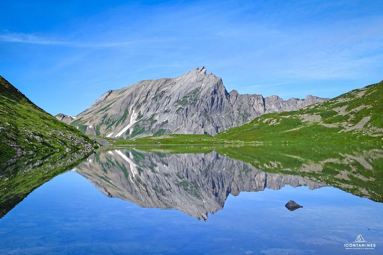 Hike N°10: -  The Jovet Lakes