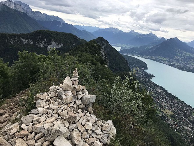 La tournette et autres montagnes