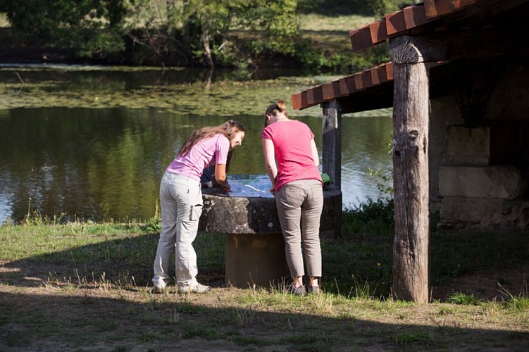 Les bords de l'Anglin - Vers l'écluse à Bélâbre
