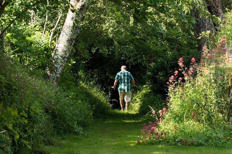La vallée de la Benaize - Sur les chemins