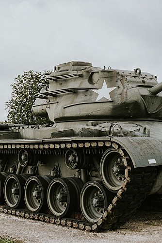 Chars de la deuxième guerre mondiale à Momignies