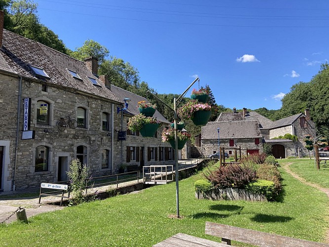 1. Les grottes du Pont d'Arcole (2)