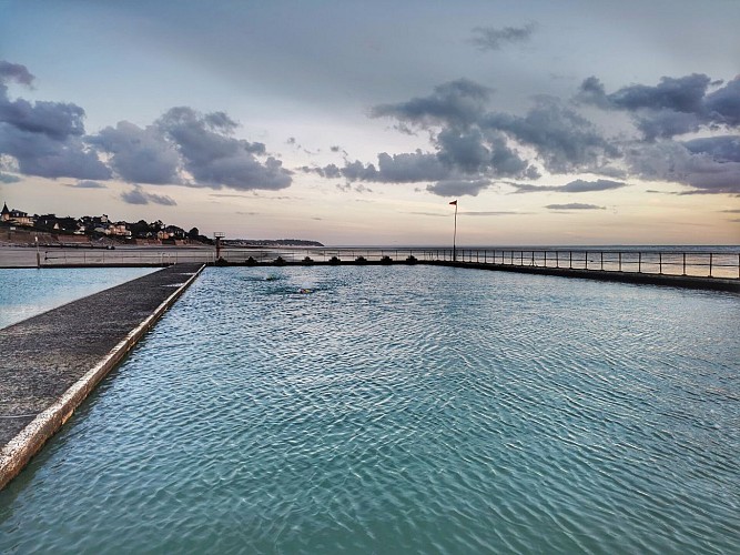 A pied - Le Quéronnais