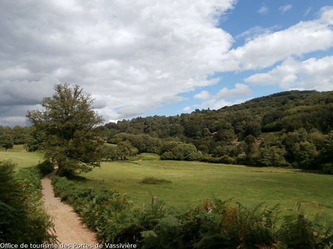 Vue sur le hameau "Chez Tavire"
