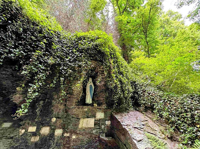 Sainthubet_promenade_lasofleure©MTFSH-TEXTO Pascal Willems (79)