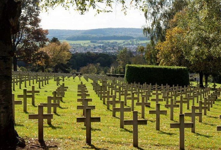 Cimetière militaire de Floing - D Truillard