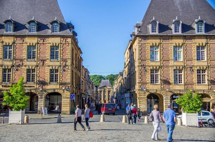 La Place Ducale - Charleville-Mézières - Laetis