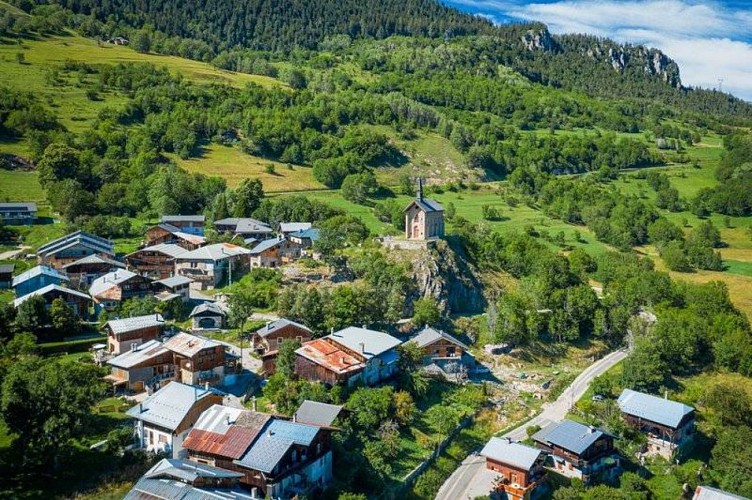 Le Chef-lieu de Hautecour