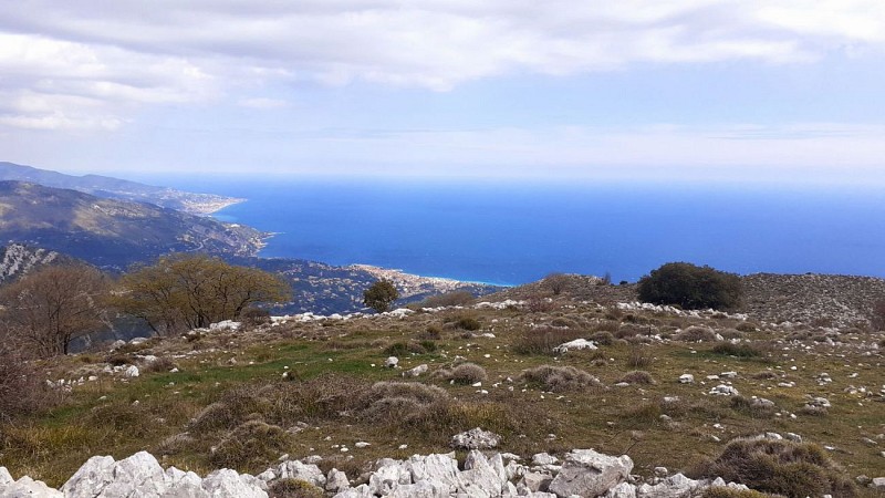 Le littoral mentonnais