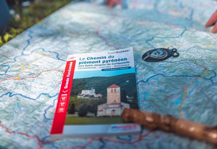 GR®78 Chemin du Piémont-Pyrénéen vers Saint-Jacques-de-Compostelle Carcassonne à Fanjeaux