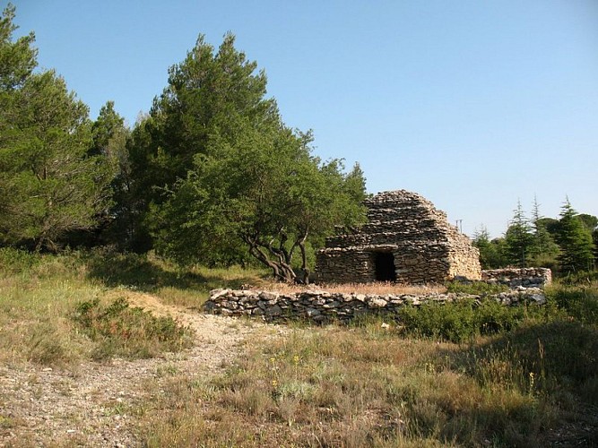 Les capitelles - Le Ruisseau de la garrigue