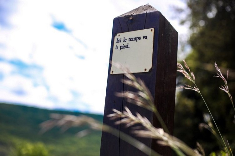 The Poetry Trail (Le sentier en poésie)