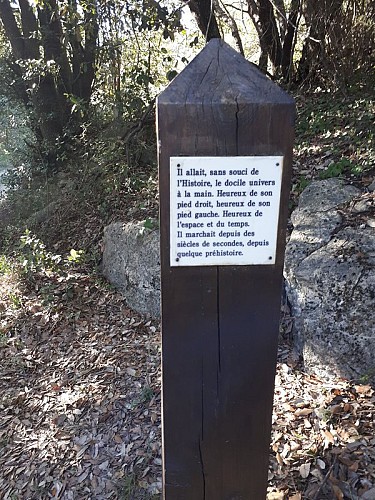 The Poetry Trail (Le sentier en poésie)