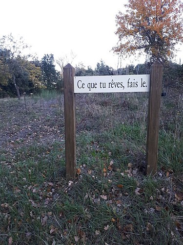 The Poetry Trail (Le sentier en poésie)