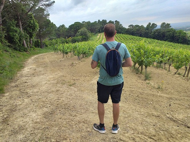 Sur les traces de son château