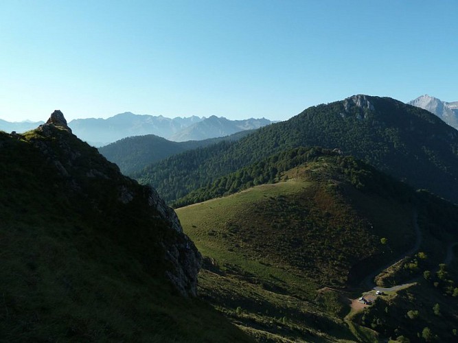 Panorama sur le col d'Ansan en montant vers le sommet