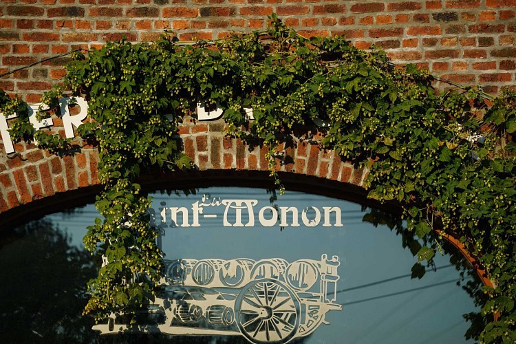 NG02 Promenade de Javingue - Ambly - Balisage rectangle jaune