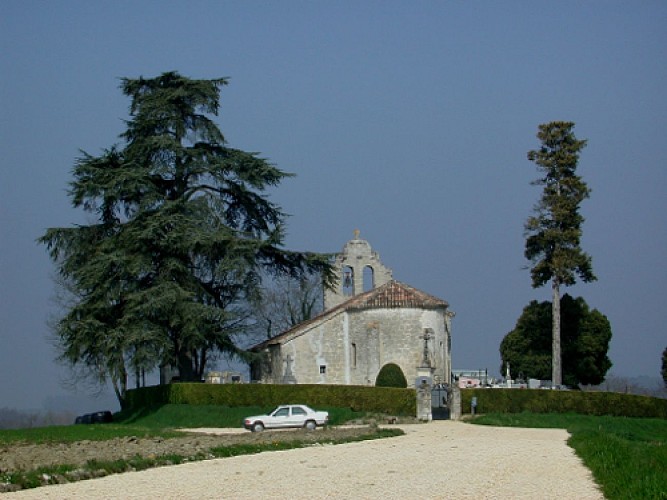 Saint-Macaire, une balade nature autour de l'église classée