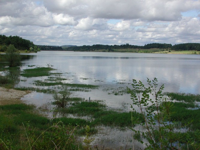 Autour des Lacs de l'Escourroux entre Lot-et-Garonne et Dordogne