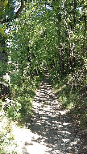 Cailladelles, randonnée de Crouzillac à Pech Redon