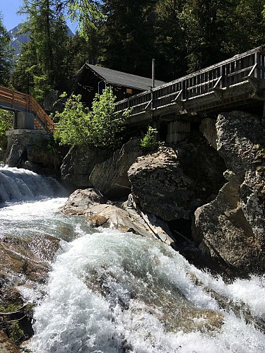 Sentier de la cascade de Bérard