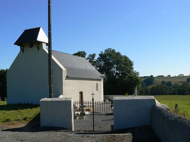 Des vallées vers adour urost randonnée vtt église