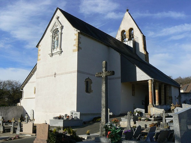 Eslourenties Daban la grande boucle des cavaliers rando équestre église Baleix