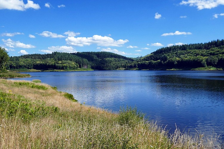 SAINT LEGER LA MONTAGNE Barrage du Mazeau 