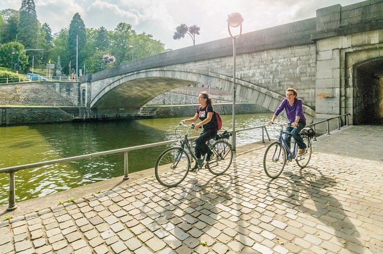 Cyclists on the Ravel in Namur