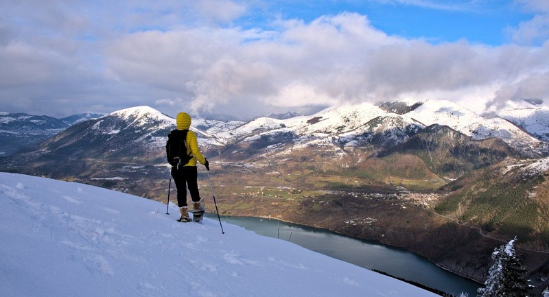 Raquette entre entre lac et altitude de Beaufin à Ambel