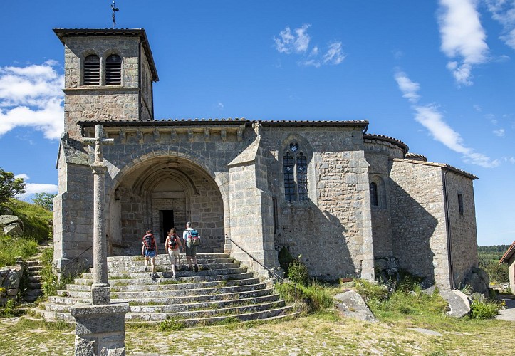 GR® 765 et Chemin de St-Jacques-de-Compostelle Cluny/Le-Puy-en-Velay_Bussy-Albieux