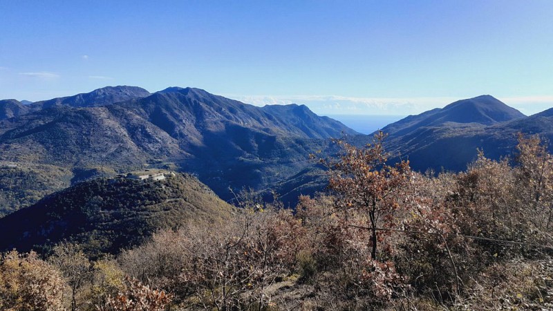 Du Mont Barbonnet à la mer par le Col de Castillon