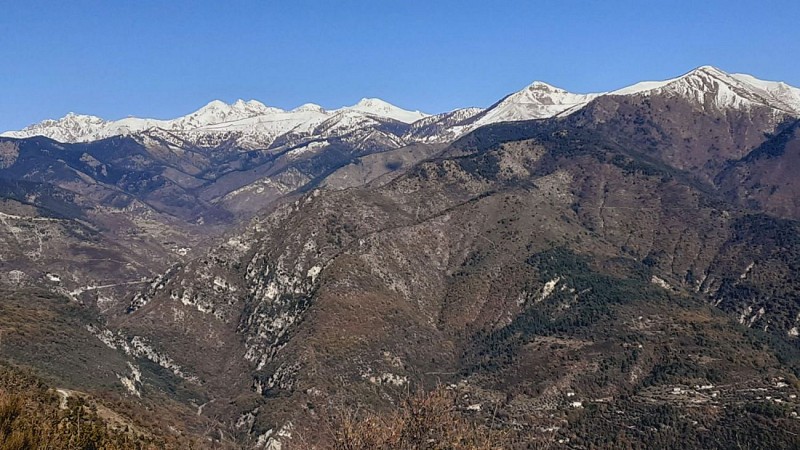 Moulinet et les Gorges du Pian depuis la Tête de la Lavina