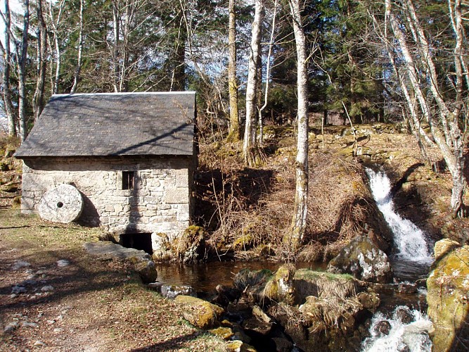 Les Moulins de Razel