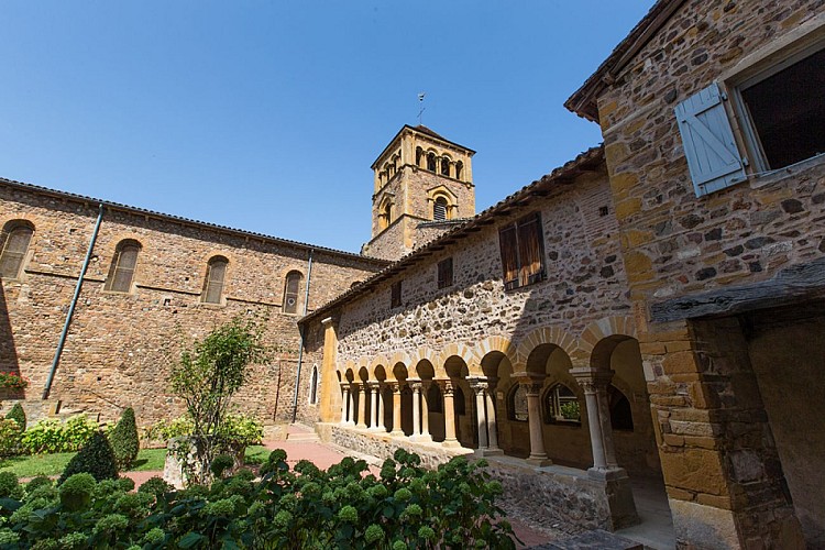 The Priory of Saint-Martin de Salles - Beaujolais - Salles-Arbuissonnas