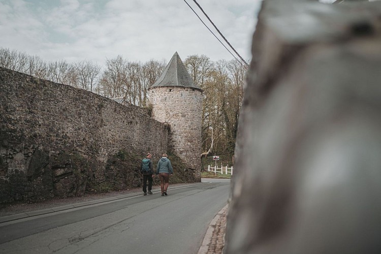 Boerderij in Cour-sur-Heure