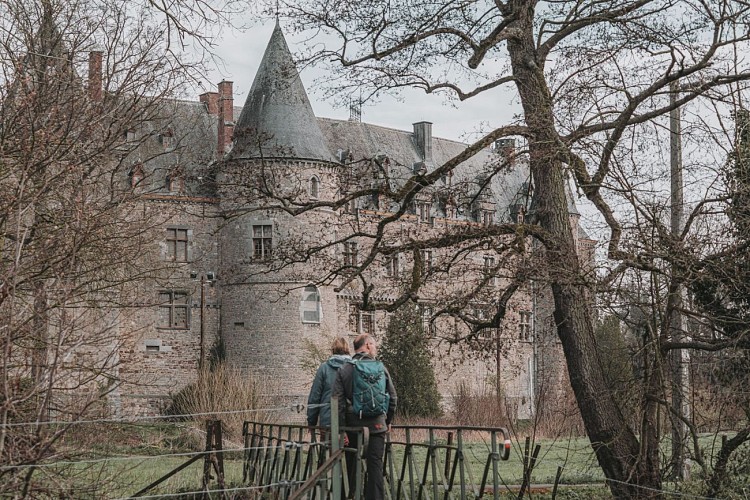 Wandelaars in Ham-sur-Heure/Nalinnes