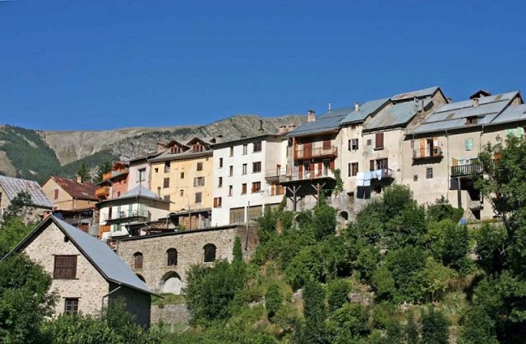 Le Tour des Chapelles