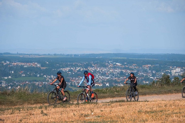 VTT au Vernet vue sur Vichy