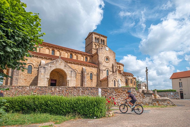 Eglise de Chatel-Montagne