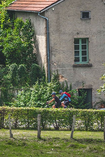 Circuit VTT n°92 à Châtel-Montagne