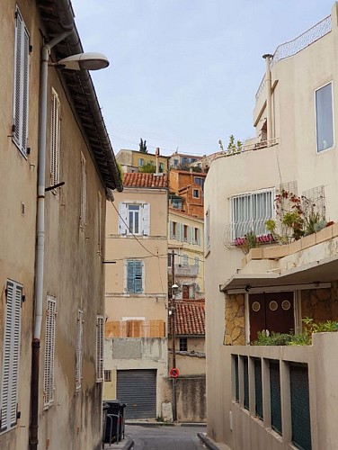 A walk through Vauban's travioles from Notre-Dame de la Garde